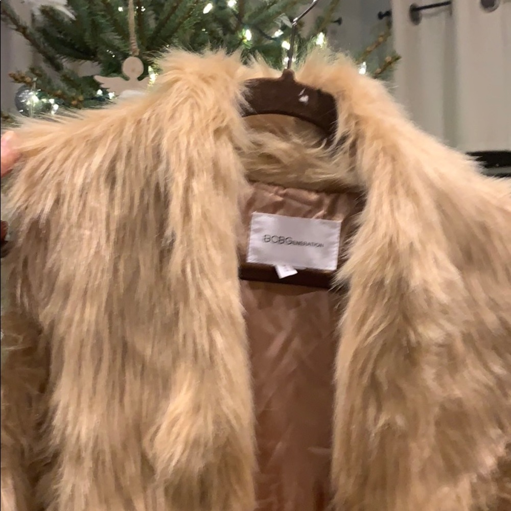 BCBGeneration furry vest with pockets